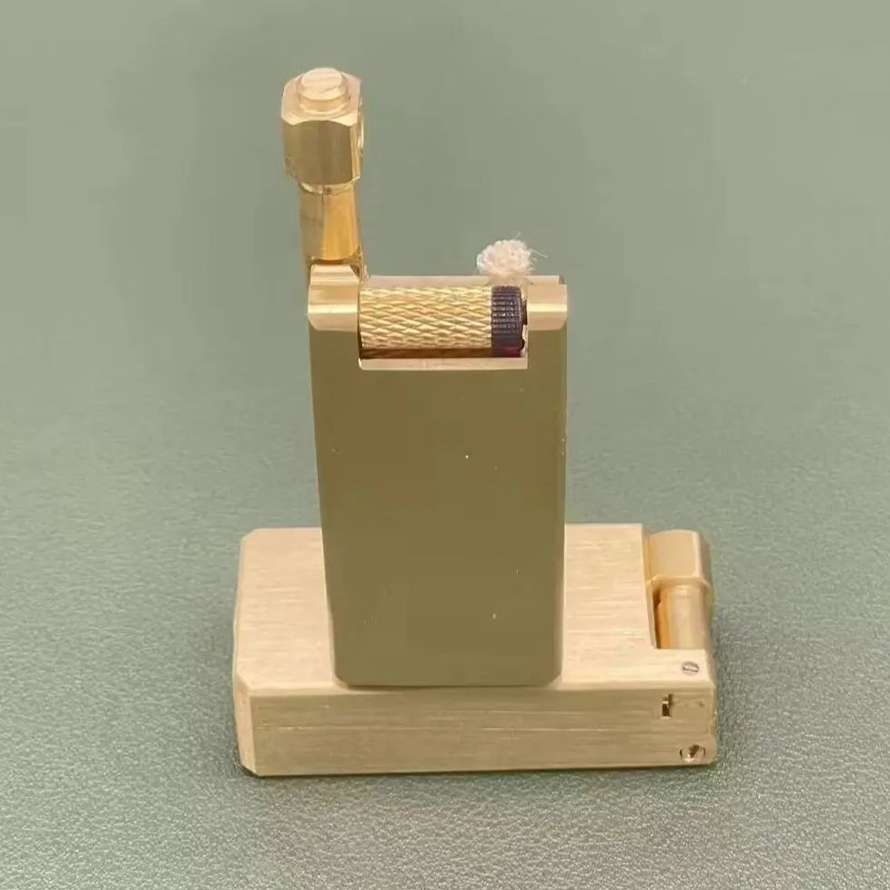 Vintage European Pipe Lighter, - Vintage Collectible Lighters review and price